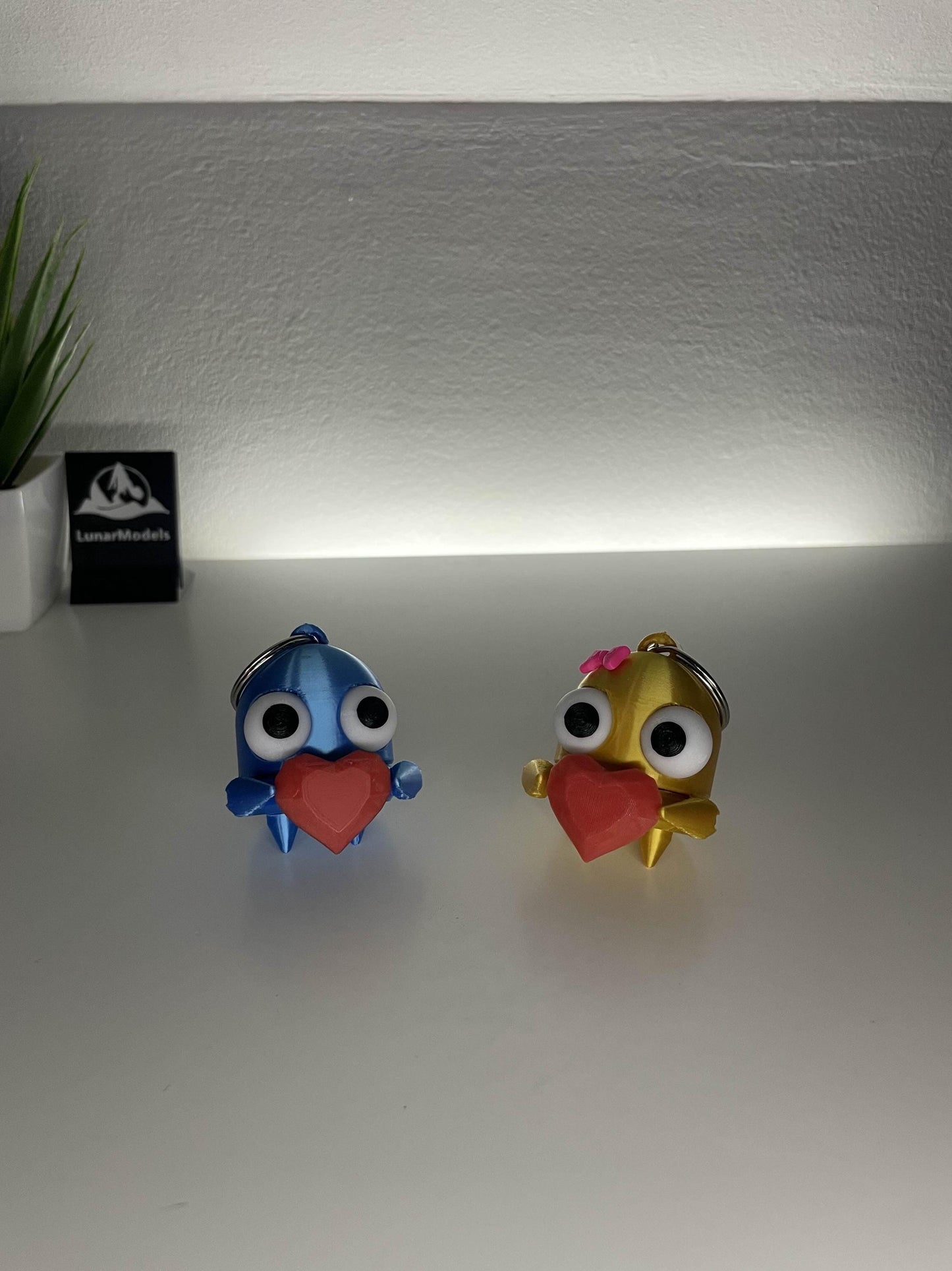 Magnetic Heart Keychain Set: Couple's Love Gift, Moveable Eyes