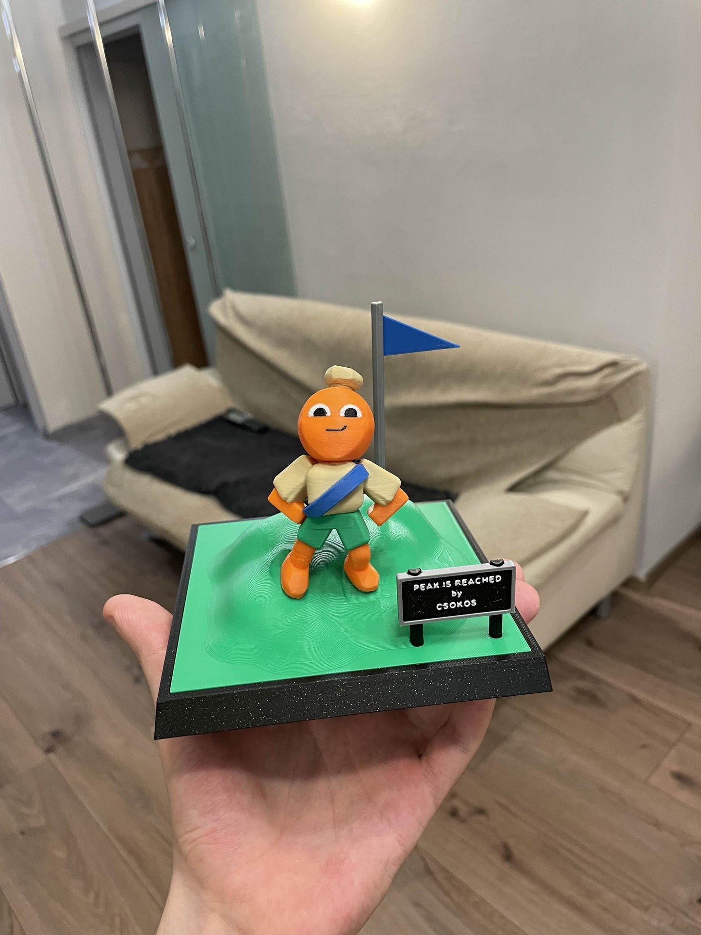 Custom Peak Game Character Figure: Personalized Sign, Gamer Decor